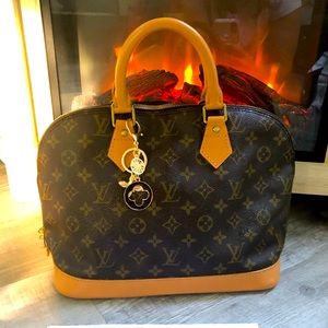 Authentic Louis Vuitton Alma PM purse tote bag